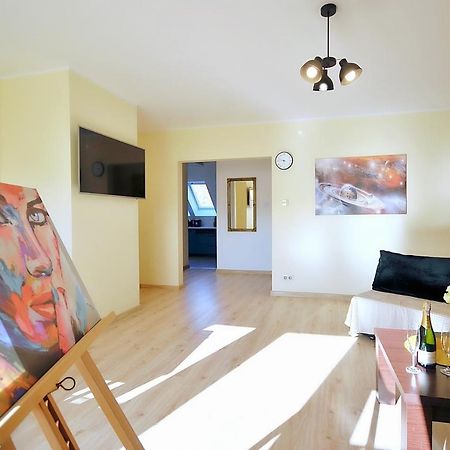 50 M Do Plazy Thobruk Apartamenty Piekna Dama Z Kolobrzegu 外观 照片