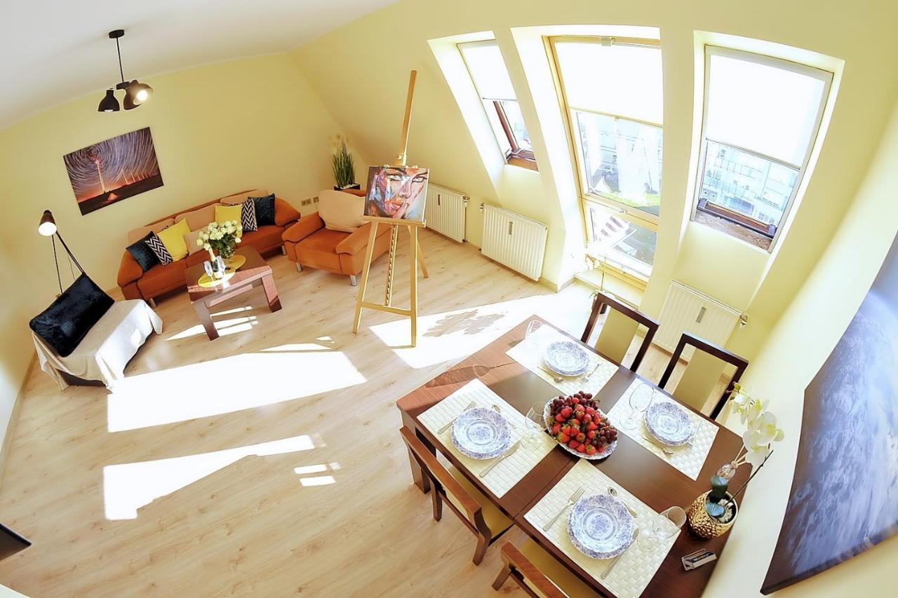 50 M Do Plazy Thobruk Apartamenty Piekna Dama Z Kolobrzegu 外观 照片