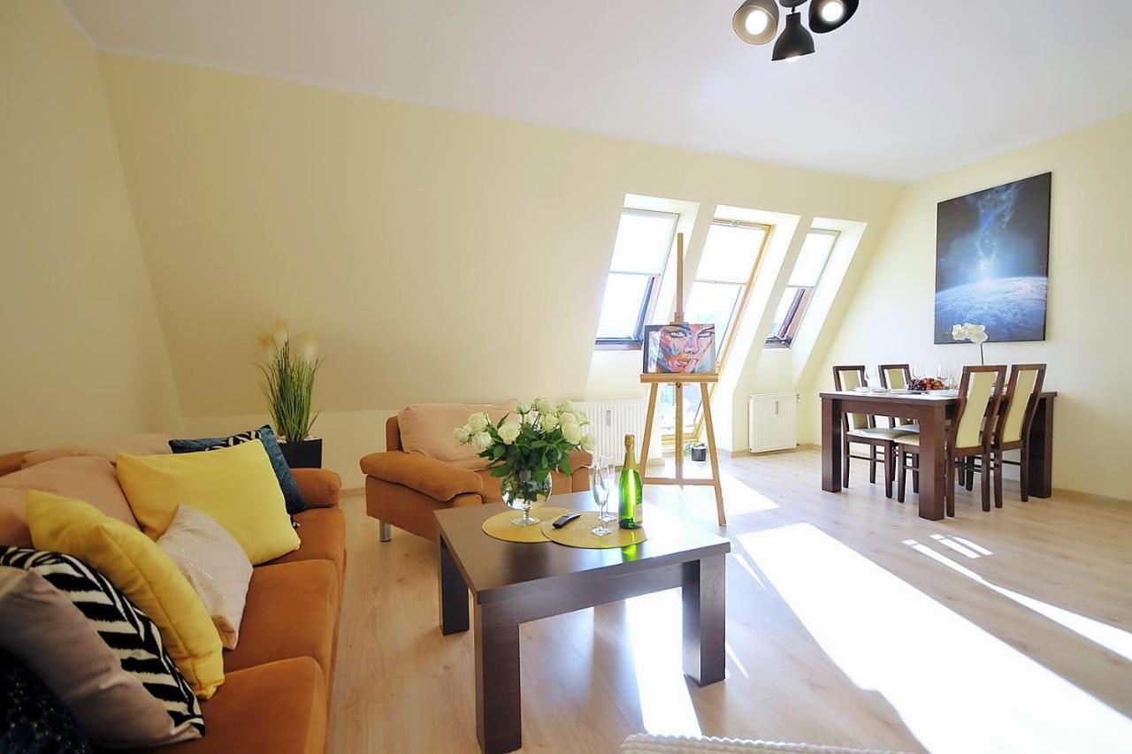 50 M Do Plazy Thobruk Apartamenty Piekna Dama Z Kolobrzegu 外观 照片
